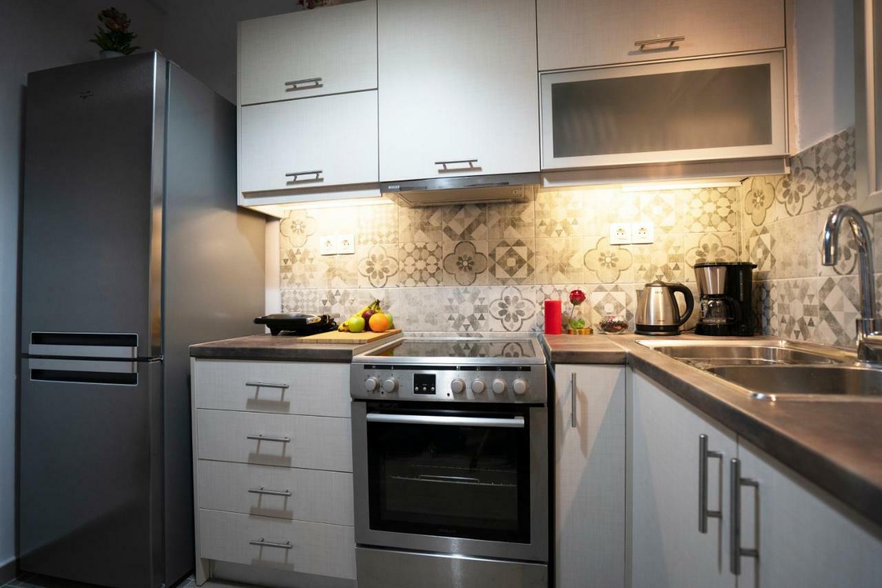 Real Central New Flat - 1' To Metro - Direct Acropolis,Pireus - Best Heating And Cooling System เอเธนส์ ภายนอก รูปภาพ